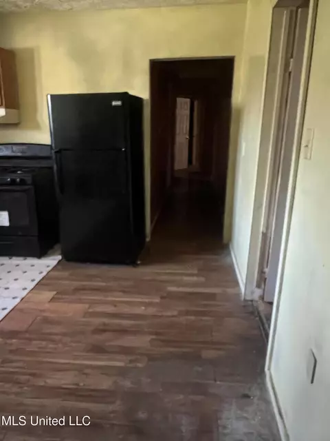 Entry Way - 1012 Terrace Ave, Jackson, MS 39209 photo 3 of 4