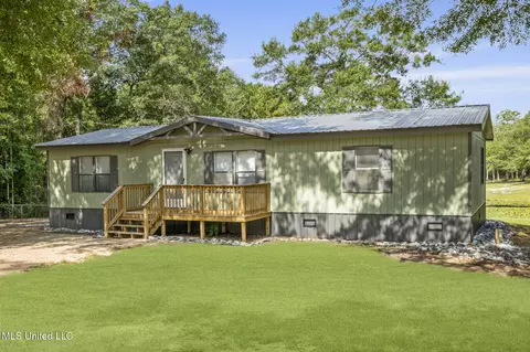 18320 Diamond Rd, Saucier, MS 39574