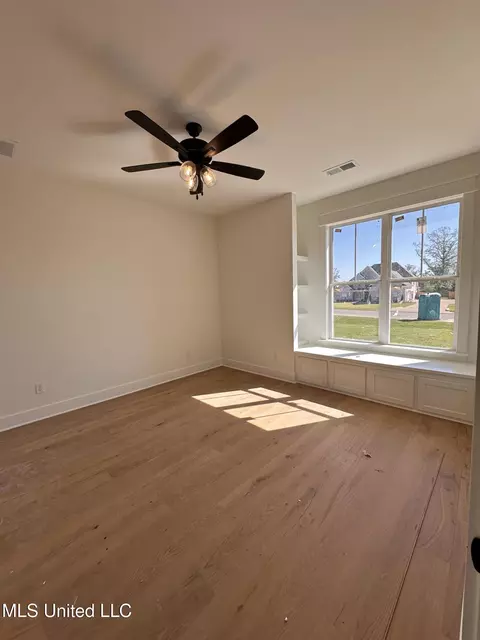 Bedroom - 1817 Caribe Dr, Nesbit, MS 38651 photo 2 of 5