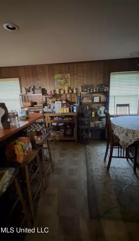 Entry Way - 22452 Joe Windom Rd, Saucier, MS 39574 photo 1 of 1