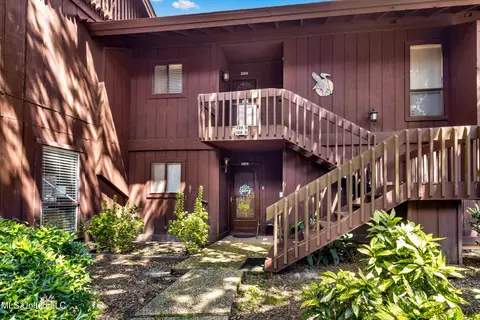 228 Molokai Villa #G, Diamondhead, MS 39525