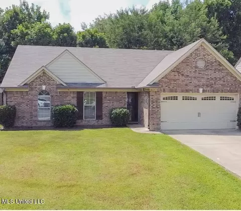 8621 Bonfire Dr, Southaven, MS 38671