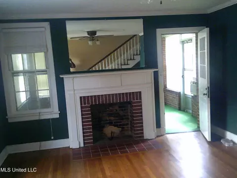 Living - 1503 N Madison St, Corinth, MS 38834 photo 1 of 1