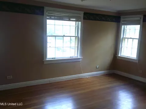 Bedroom - 1503 N Madison St, Corinth, MS 38834 photo 4 of 4
