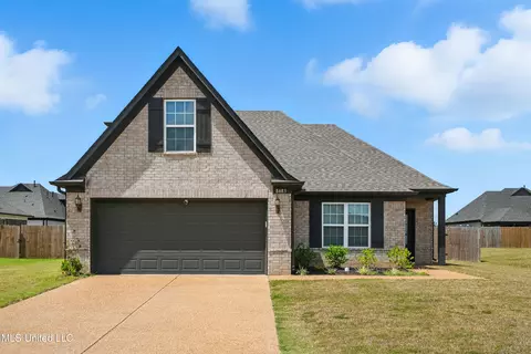 8685 Lana Dr, Southaven, MS 38672