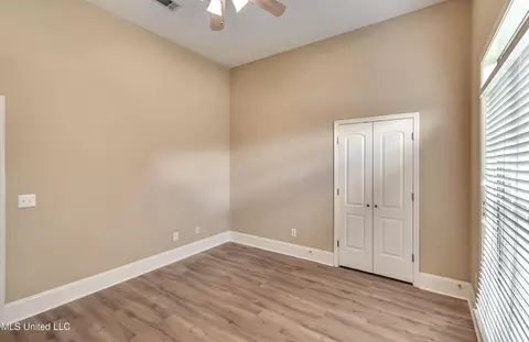 Bedroom - 218 Crescent Ridge Dr, Madison, MS 39110 photo 8 of 10
