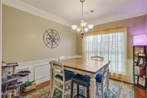 Dining - 705 Prominence Dr, Flowood, MS 39232 photo 1 of 2