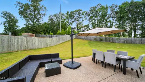 Exterior - 1717 W Keenlan Dr, Hernando, MS 38632 photo 17 of 18