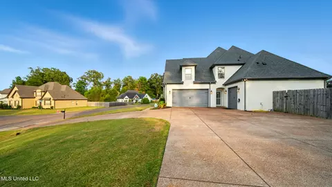 Exterior - 1717 W Keenlan Dr, Hernando, MS 38632 photo 12 of 18