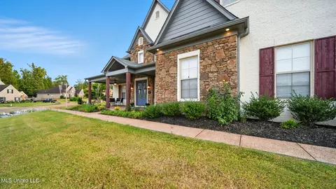 Exterior - 1717 W Keenlan Dr, Hernando, MS 38632 photo 8 of 18