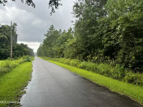 17 Ac Slash Pine Rd, Moss Point, MS 39562 photo 2