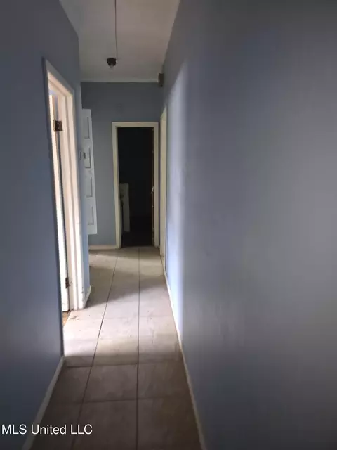 Entry Way - 539 Erie St, Jackson, MS 39203 photo 1 of 1
