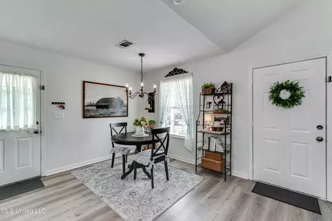 383 Audubon Cir, Brandon, MS 39047 photo 5