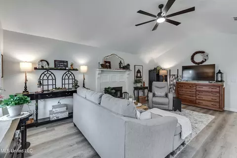 383 Audubon Cir, Brandon, MS 39047 photo 7