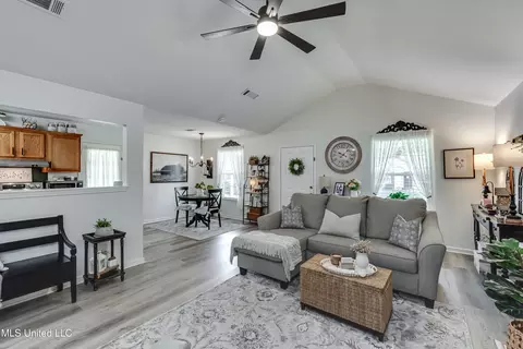 383 Audubon Cir, Brandon, MS 39047 photo 11