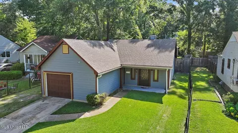 3526 Downing St, Jackson, MS 39216