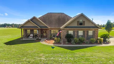 7 Scenic View Dr, Carriere, MS 39426