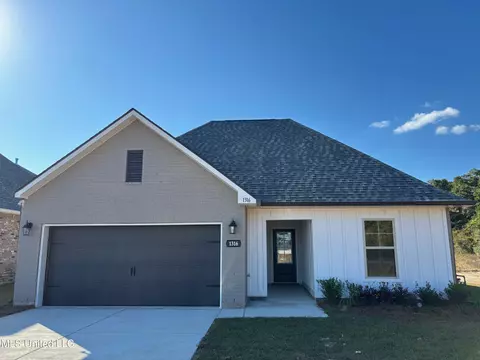 1316 Redfish Dr, Gulfport, MS 39507