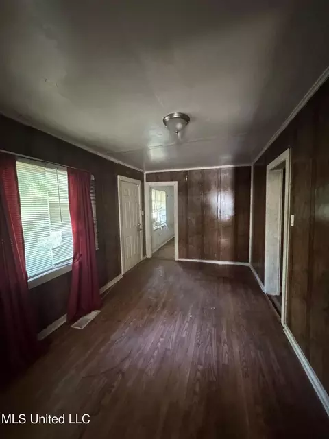 361 Creston Ave, Jackson, MS 39212 photo 3