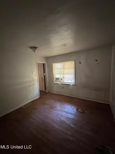 361 Creston Ave, Jackson, MS 39212 photo 13
