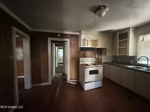 361 Creston Ave, Jackson, MS 39212 photo 7