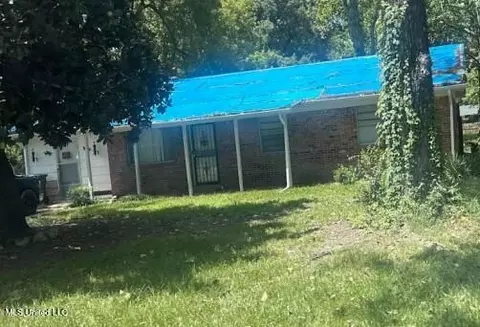 113 Sycamore Ln, Greenwood, MS 38930
