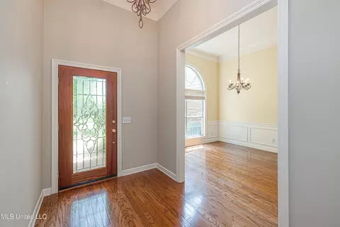 Entry Way - 5984 Libby Ln, Jackson, MS 39211 photo 1 of 3