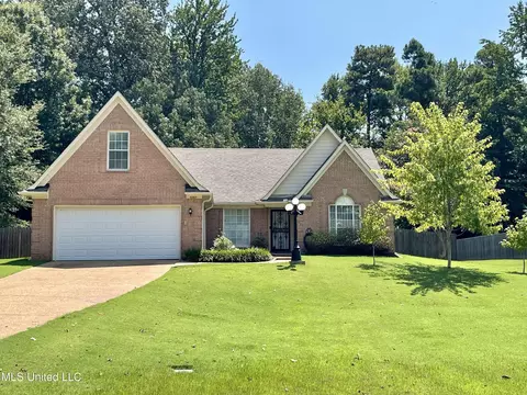 10065 Victor Dr, Olive Branch, MS 38654