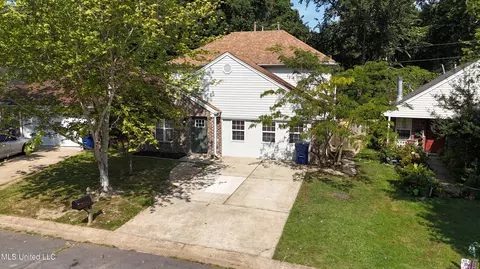 1071 Wilson Rdg, Lake Cormorant, MS 38641