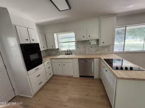1798 Cleary Rd, Florence, MS 39073 photo 2