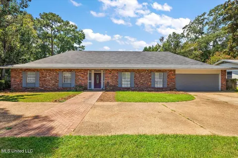 5807 S Pear Orchard Rd, Jackson, MS 39211