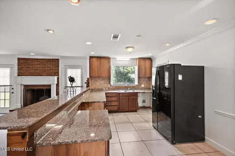 5807 S Pear Orchard Rd, Jackson, MS 39211 photo 12