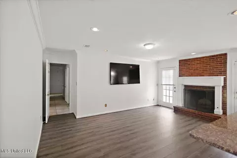 5807 S Pear Orchard Rd, Jackson, MS 39211 photo 9