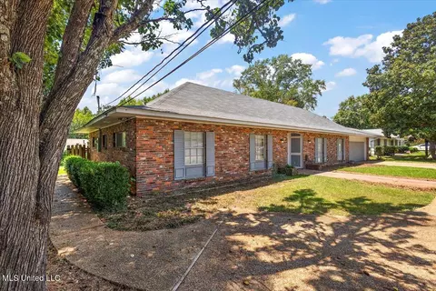 5807 S Pear Orchard Rd, Jackson, MS 39211 photo 2