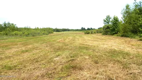 6338 W Oak Grove Rd, Hernando, MS 38632