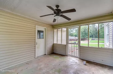 Exterior - 223 Haddon Cir, Brandon, MS 39047 photo 9 of 17