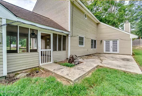 Exterior - 223 Haddon Cir, Brandon, MS 39047 photo 11 of 17