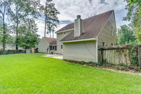 Exterior - 223 Haddon Cir, Brandon, MS 39047 photo 15 of 17