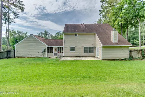 Exterior - 223 Haddon Cir, Brandon, MS 39047 photo 16 of 17
