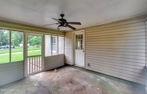 Exterior - 223 Haddon Cir, Brandon, MS 39047 photo 6 of 17