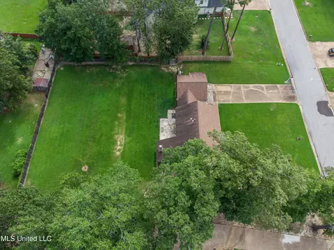 View/Area - 223 Haddon Cir, Brandon, MS 39047 photo 6 of 8