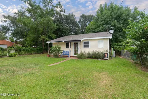 410 Saint Jude St, Waveland, MS 39576