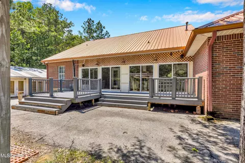 Exterior - 5701 Juniper Dr, Vancleave, MS 39565 photo 8 of 9