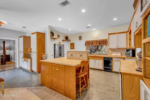 Kitchen - 5701 Juniper Dr, Vancleave, MS 39565 photo 1 of 5