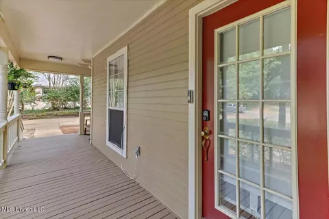Exterior - 104 Hunter Ct, Madison, MS 39110 photo 3 of 11