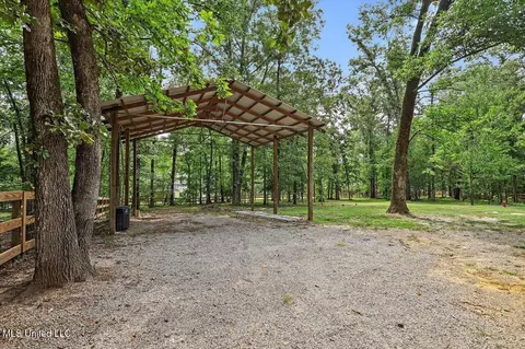 Exterior - 104 Hunter Ct, Madison, MS 39110 photo 10 of 11