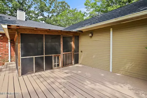 Exterior - 104 Hunter Ct, Madison, MS 39110 photo 7 of 11