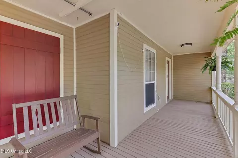 Exterior - 104 Hunter Ct, Madison, MS 39110 photo 2 of 11