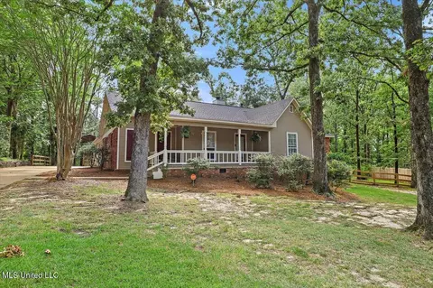 104 Hunter Ct, Madison, MS 39110