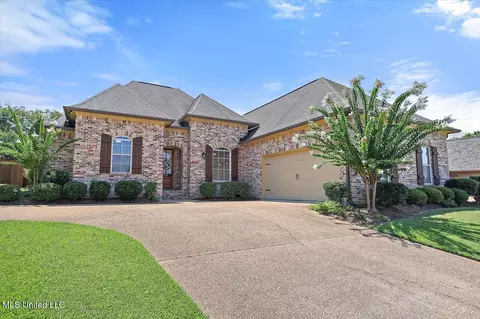 146 Grandeur Dr, Brandon, MS 39042